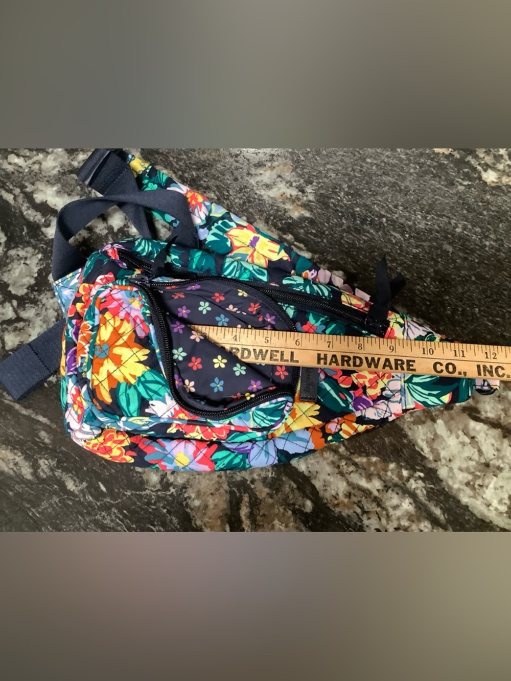 Vera Bradley sling backpack happy blooms - Picture 3 of 12